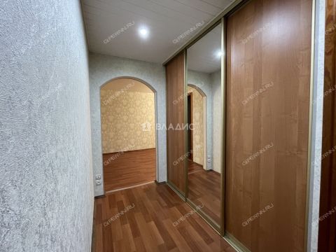 3-komnatnaya-ul-tropinina-d-6 фото