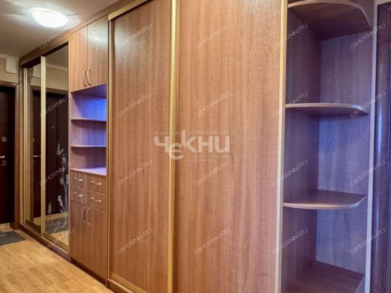 двухкомнатная квартира на улице Родионова дом 189/24