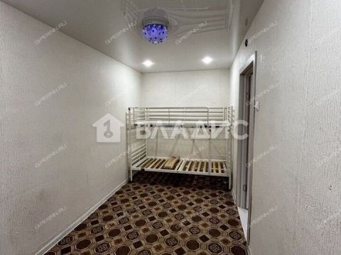 2-komnatnaya-poselok-40-let-oktyabrya-ul-orbeli-d-11 фото