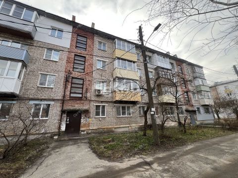 2-komnatnaya-ul-svetloyarskaya-d-25 фото