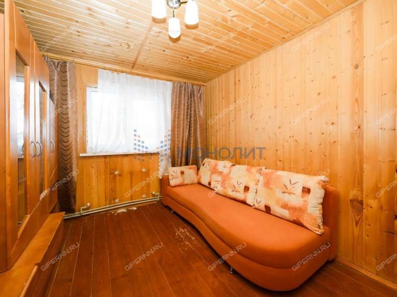 дом на Центральной улице