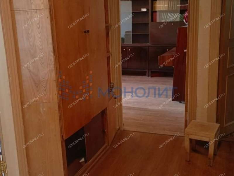 трёхкомнатная квартира на улице Героя Безрукова дом 8