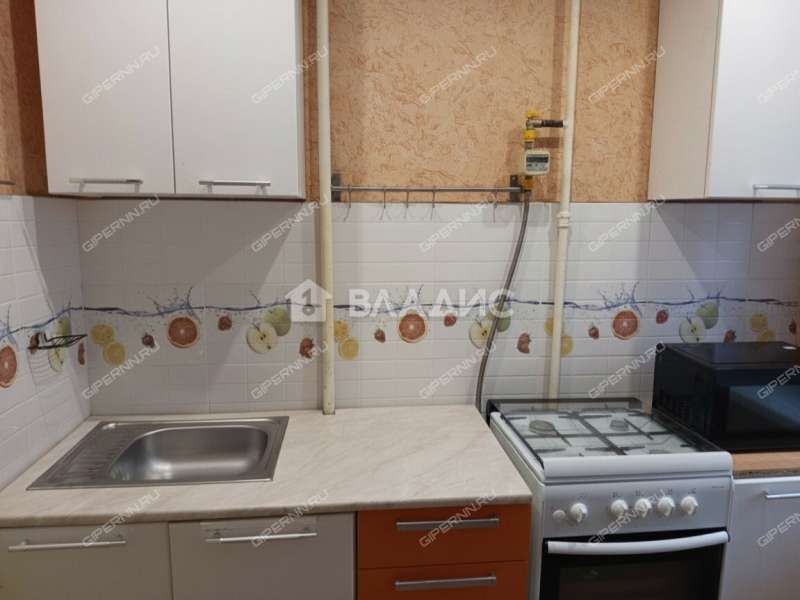 однокомнатная квартира на Радужной улице дом 14