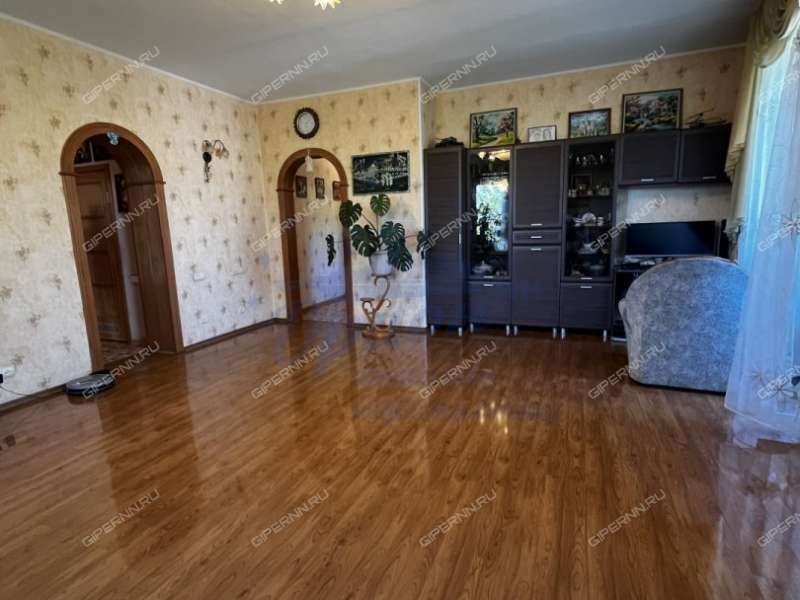 трёхкомнатная квартира на Сормовском шоссе дом 2