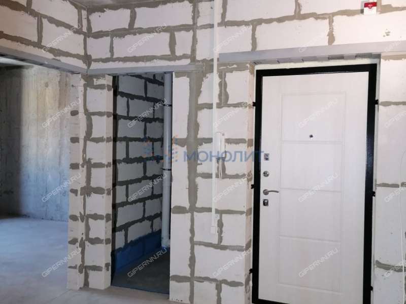 трёхкомнатная квартира на улице Июльских Дней дом 11