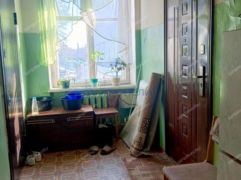 комната в доме 43 на Народной улице