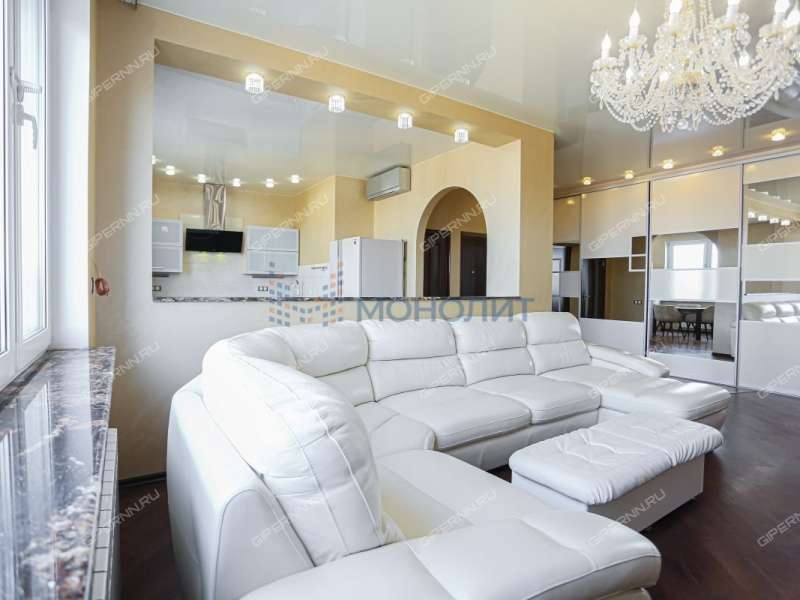 трёхкомнатная квартира на улице Белинского дом 15