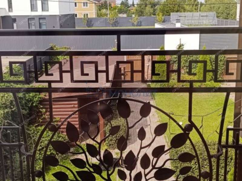 дом на Новой улице село Большая Ельня