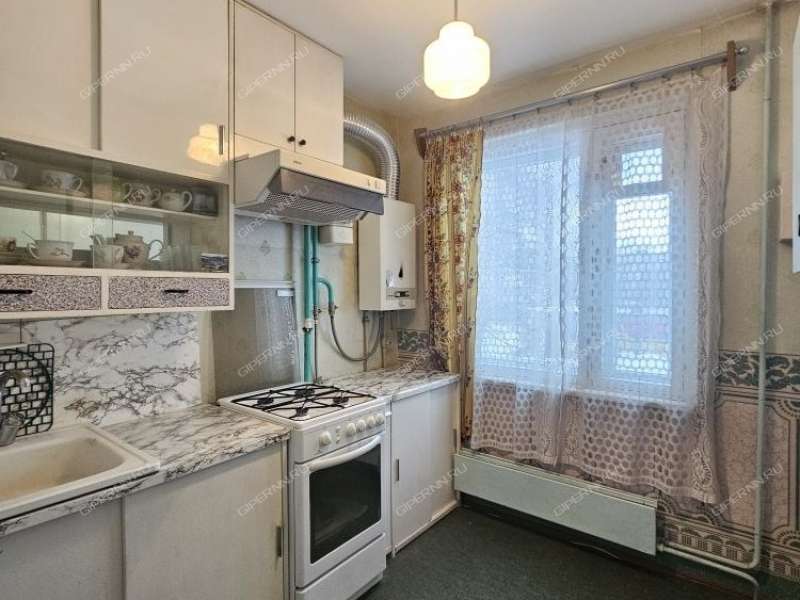 трёхкомнатная квартира на улице Героев Космоса дом 20