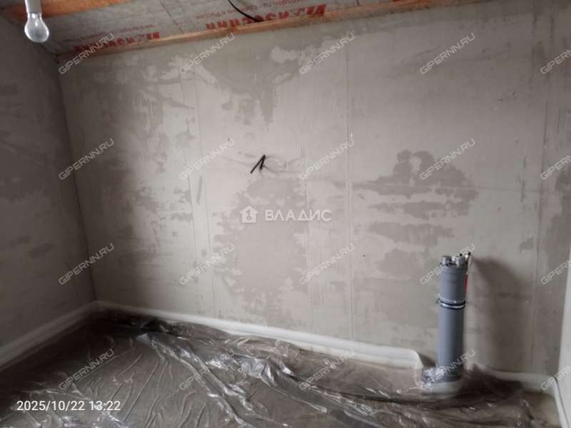 дом на  деревня Ройка