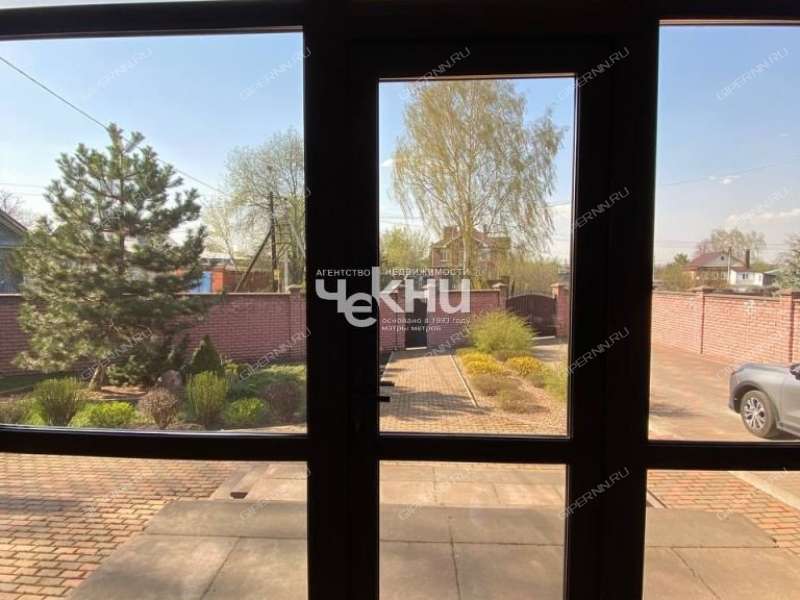 дом на Калухина село Великий Враг