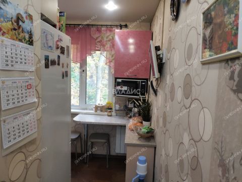 3-komnatnaya-ul-geroya-chugunova-d-5a фото