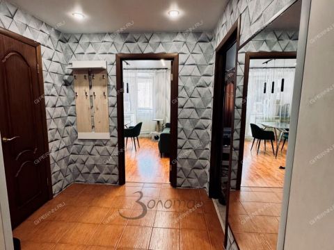 1-komnatnaya-ul-narodnaya-d-22 фото