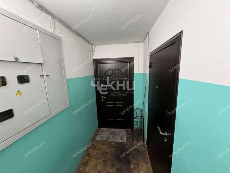 трёхкомнатная квартира на улице Космонавта Комарова дом 2 к1