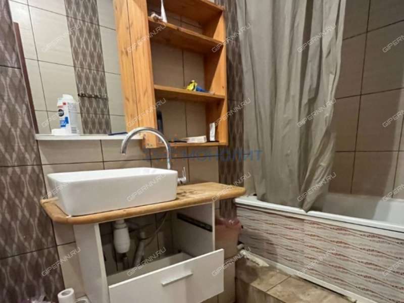 трёхкомнатная квартира на Мещерском бульваре дом 9