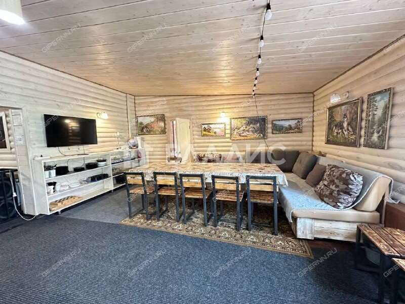 дом на Школьной улице