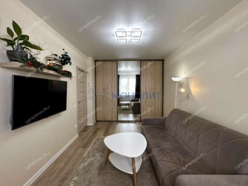 однокомнатная квартира на улице Июльских Дней дом 1 к2