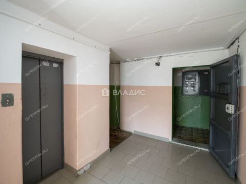 1-komnatnaya-ul-40-let-oktyabrya-d-7b фото