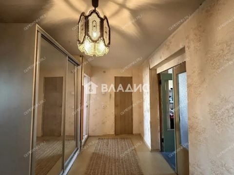 3-komnatnaya-ul-plotnikova-d-4 фото