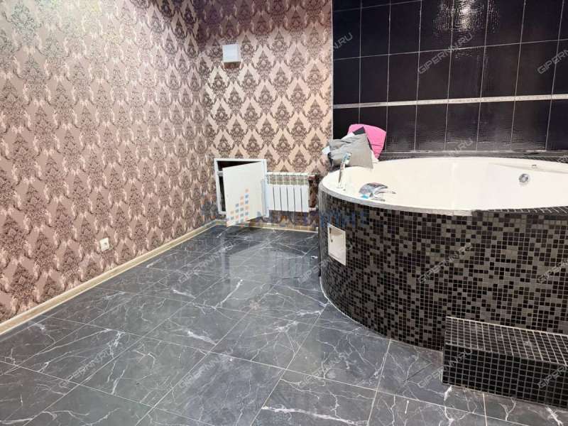 помещение под помещение свободного назначения, недвижимость под гостиничный бизнес на Рождественской улице