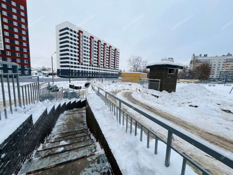 четырёхкомнатная квартира на улице Федосеенко дом 4