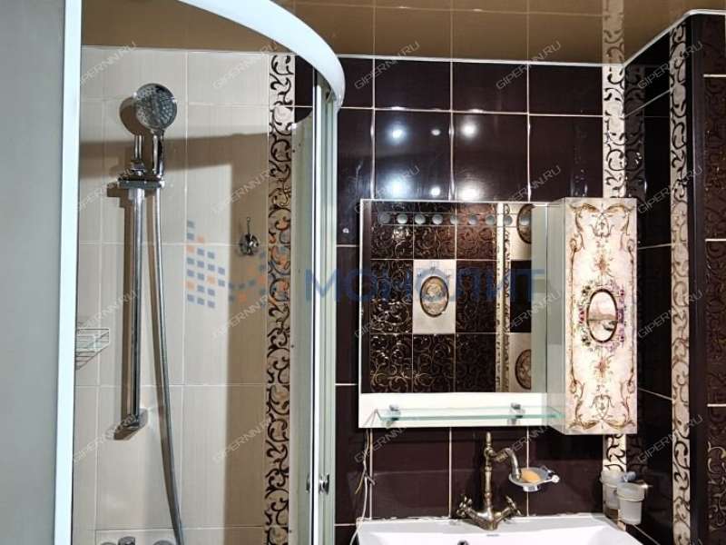 трёхкомнатная квартира в Центральном микрорайоне дом 1 город Выкса