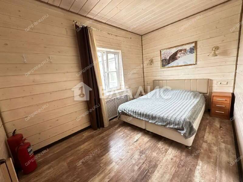 дом на Школьной улице