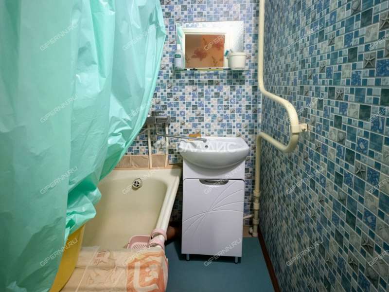 трёхкомнатная квартира на Молодёжном проспекте дом 76