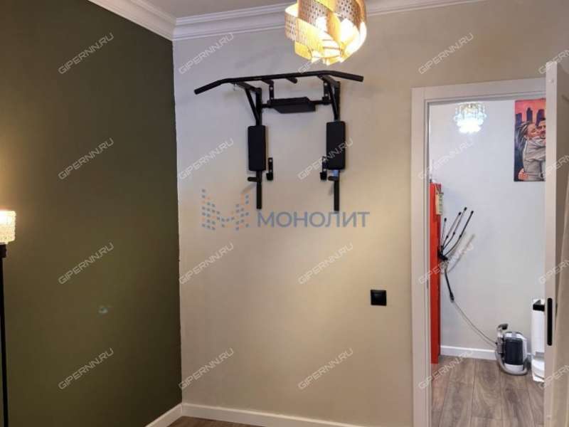 двухкомнатная квартира на улице Александра Хохлова дом 1