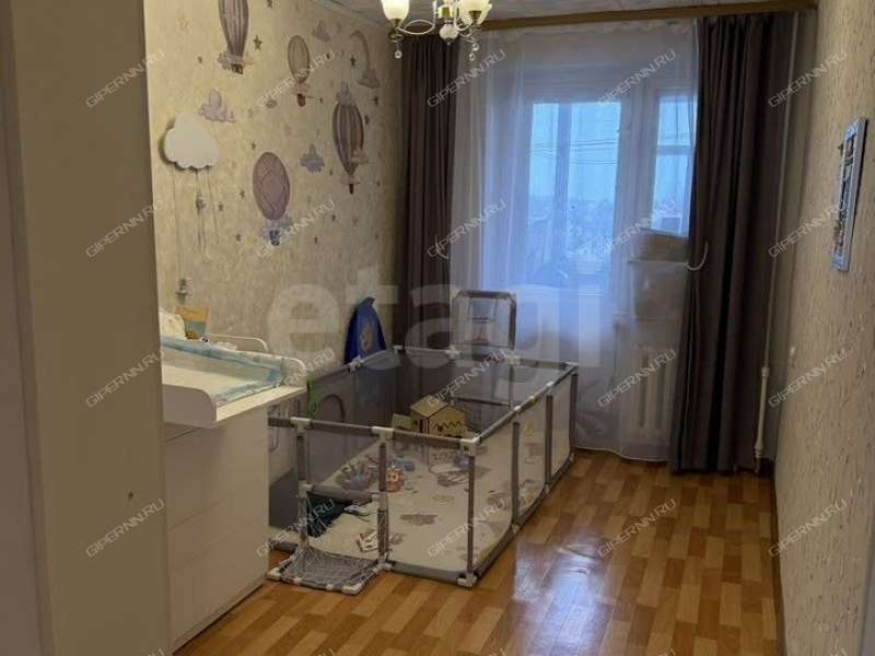 трёхкомнатная квартира на улице Карбышева дом 7