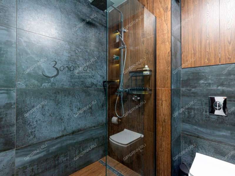 трёхкомнатная квартира на бульваре 60-летия Октября дом 21 к1