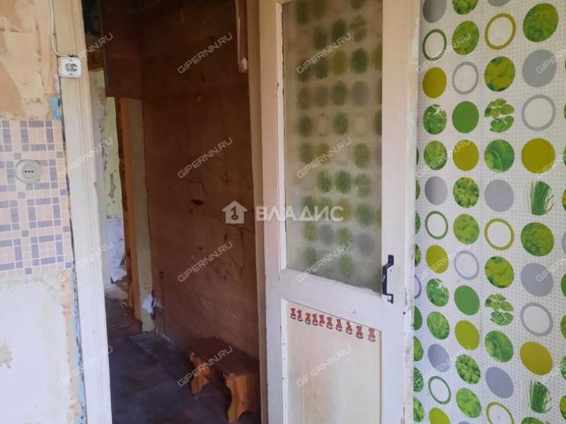 трёхкомнатная квартира на улице Героя Юрия Смирнова дом 37