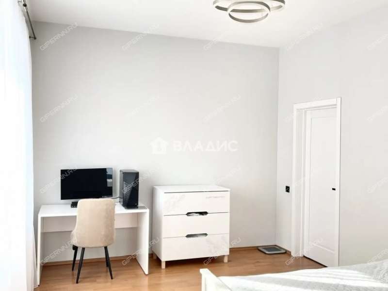 трёхкомнатная квартира на Кстовской улице дом 5 город Кстово