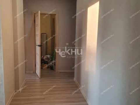 2-komnatnaya-ul-kuybysheva-d-49-k1 фото