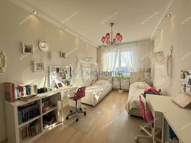 трёхкомнатная квартира на улице Нижне-Печерская дом 17