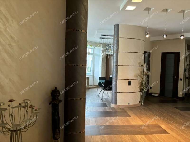 четырёхкомнатная квартира на Новой улице дом 32