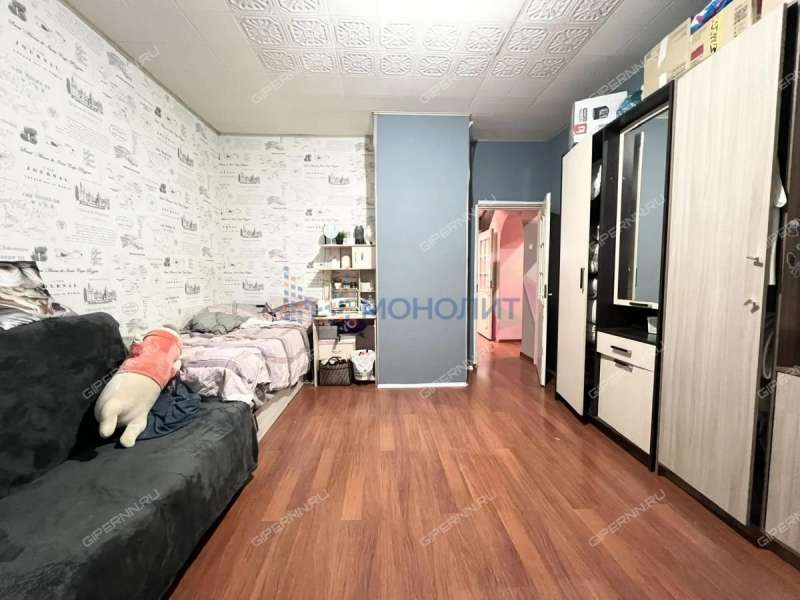 трёхкомнатная квартира на проспекте Ильича дом 33