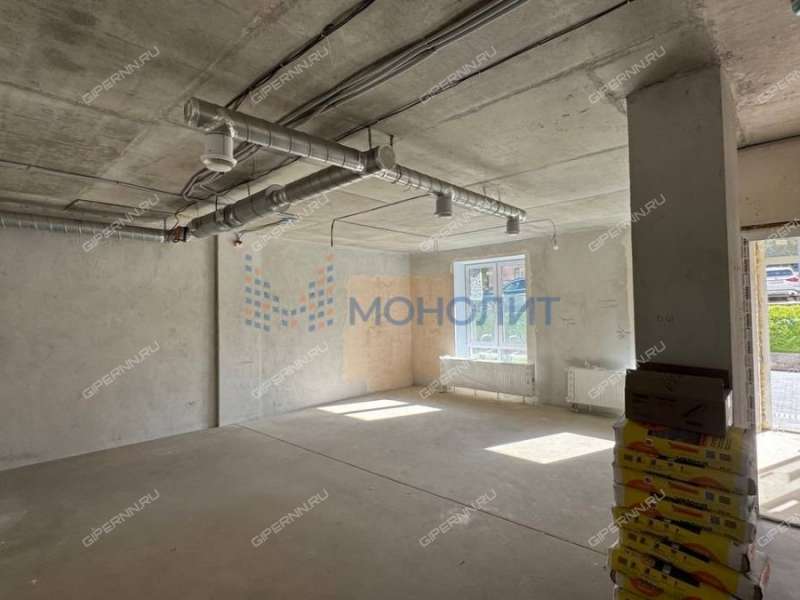 помещение под офис, торговую площадь на улице Владимира Лузянина