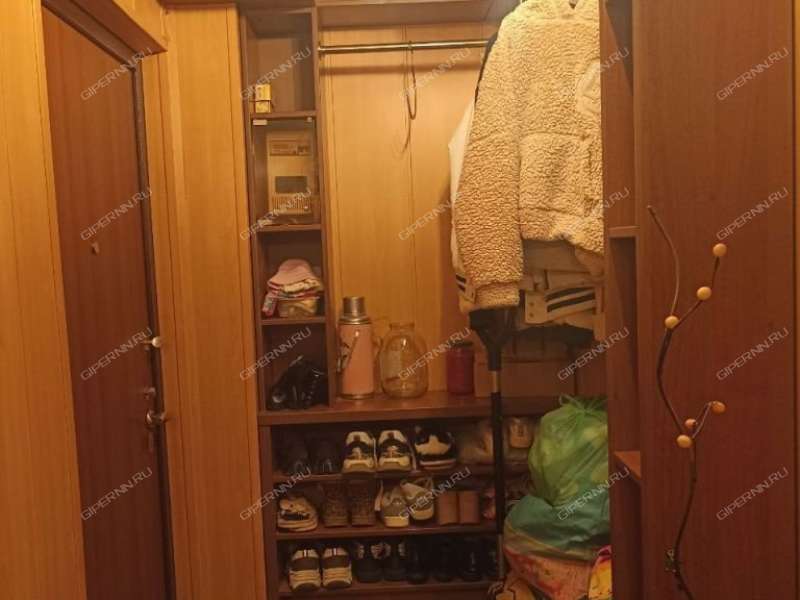 двухкомнатная квартира на улице Героя Юрия Смирнова дом 61