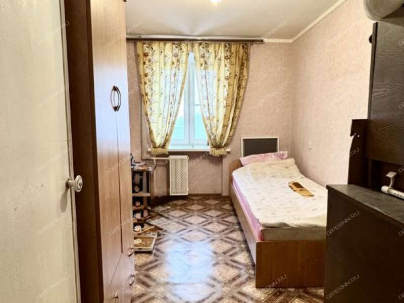 двухкомнатная квартира в 2-м микрорайоне дом 13 город Кстово