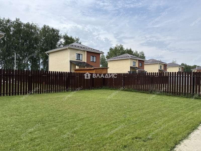 дом на Апельсиновой улице деревня Крутая