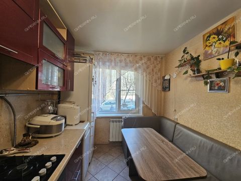 3-komnatnaya-ul-karla-marksa-d-18 фото