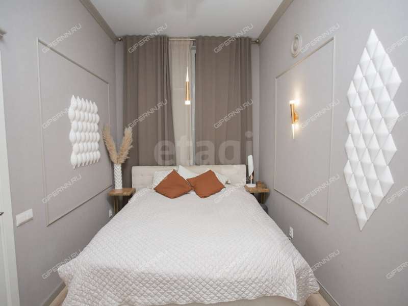 трёхкомнатная квартира на улице Июльских Дней дом 1 к2