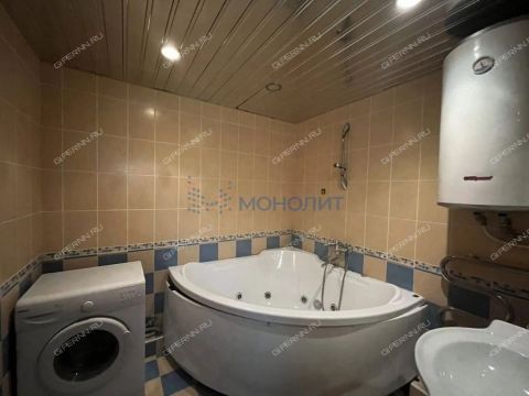 2-komnatnaya-ul-rodionova-d-193-k1 фото