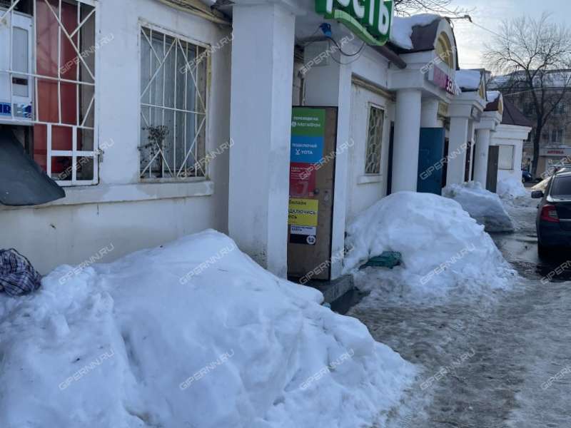 здание под офис, торговую площадь на улице Бекетова