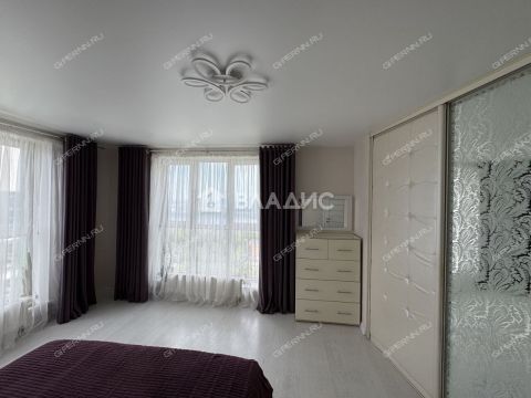 3-komnatnaya-ul-rodionova-d-192-k3 фото