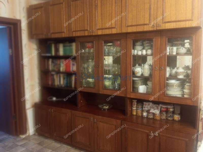 трёхкомнатная квартира на Центральной улице дом 6 село Лакша