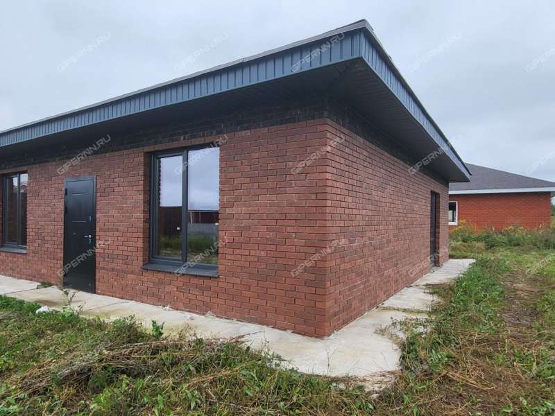 дом на Зеленая ул. деревня Подвалиха