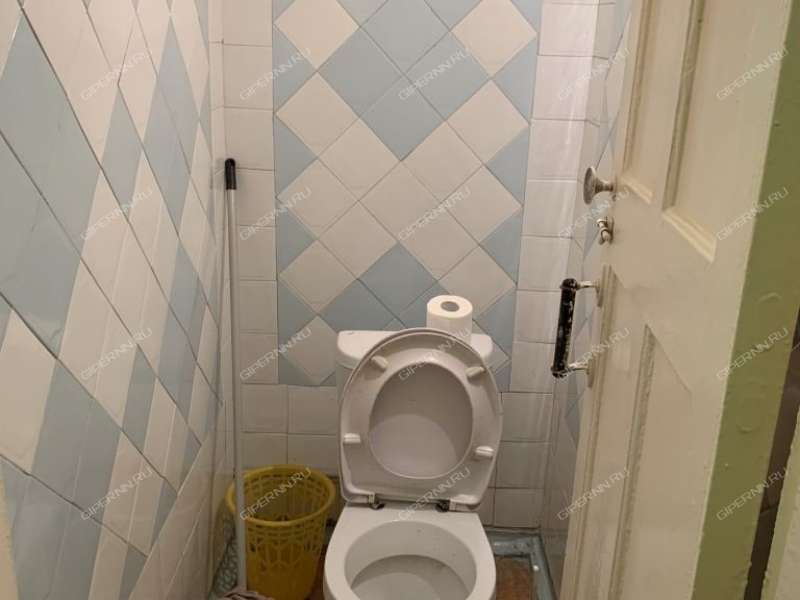 трёхкомнатная квартира на проспекте Октября дом 12