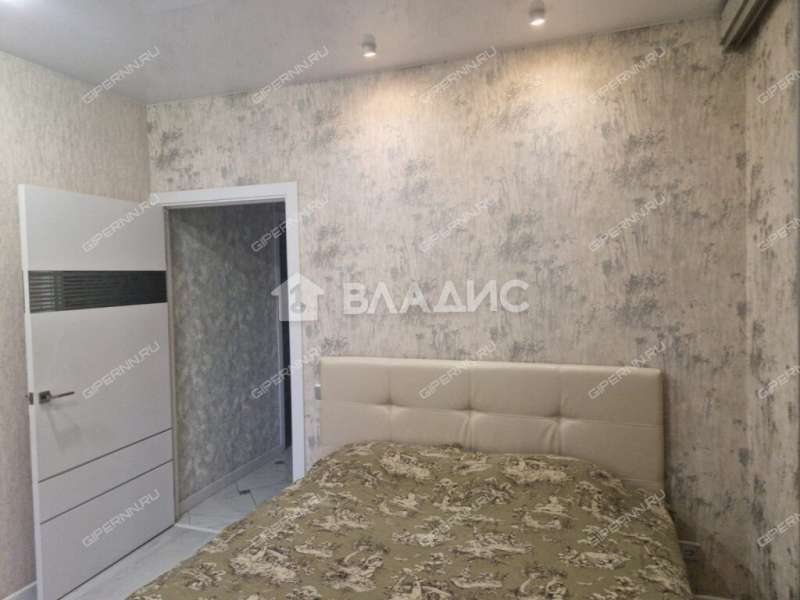 трёхкомнатная квартира на улице Белинского дом 62